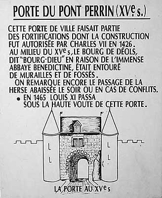 Plaque appose sur la Porte du Pont Perrin